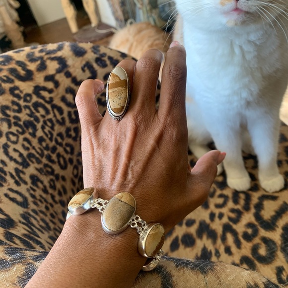 Sold out - Picture 10 of 12